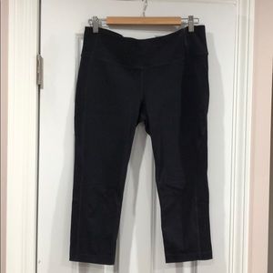 Athleta 3/4 length leggings